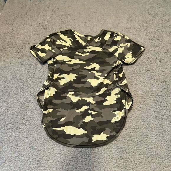 Lululemon UVP Run Short Sleeve Size S/4?Heritage 365 Camo Crispin Green Multi - Picture 2 of 11